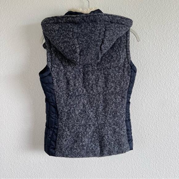 ZARA Trafaluc Puffer Knit Navy Blue Zip Vest Tan Faux Fur Collar - Picture 5 of 11